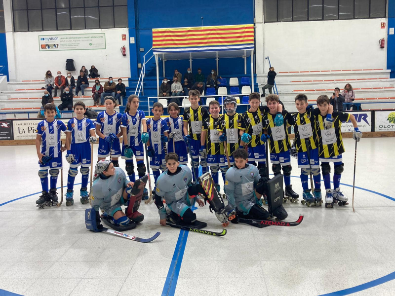 La base del Voltregà compta amb més de 200 nens i nenes apassionats per l'hoquei